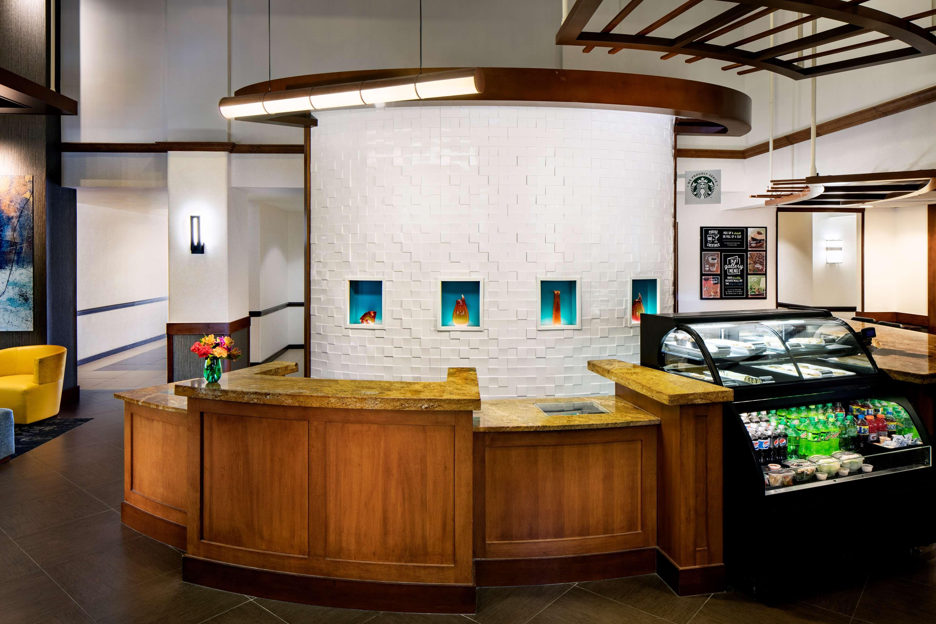 Hyatt Place Dallas Park Central Экстерьер фото
