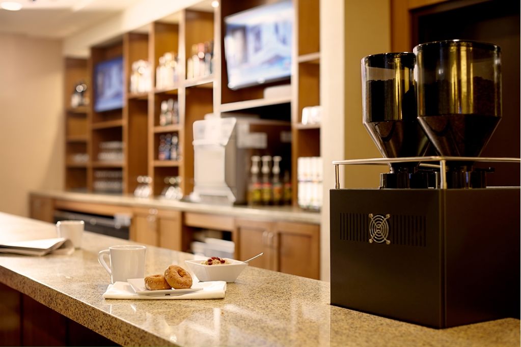 Hyatt Place Dallas Park Central Ресторан фото