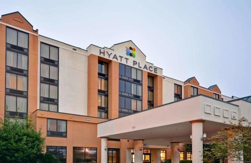Hyatt Place Dallas Park Central Экстерьер фото