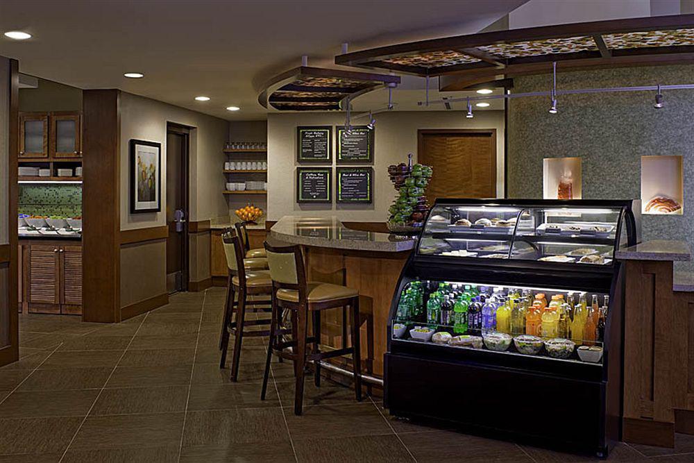 Hyatt Place Dallas Park Central Ресторан фото